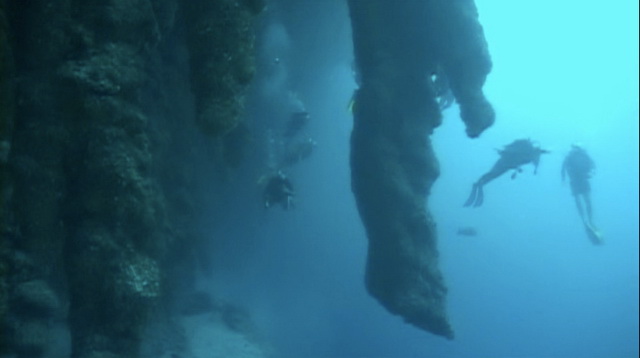 Great Blue Hole scuba diving